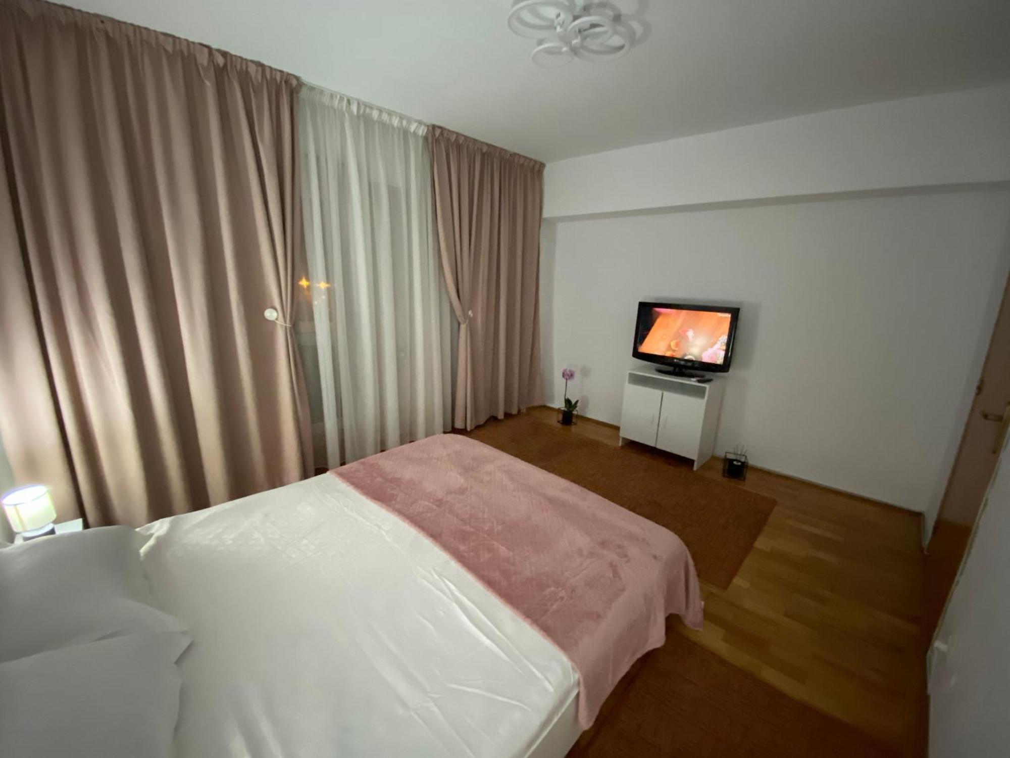 Central Relaxation Apartment Bukarest Eksteriør billede