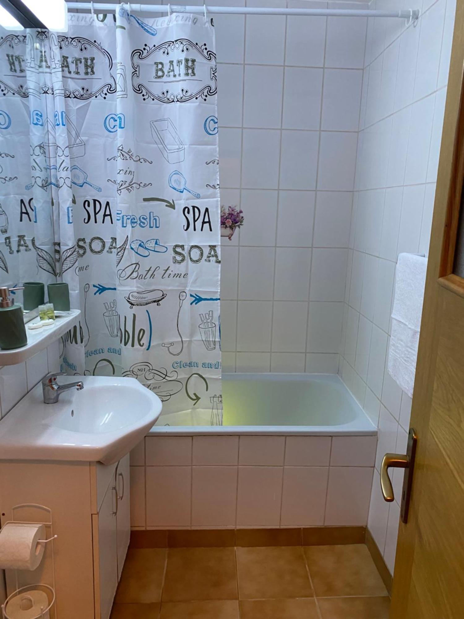 Central Relaxation Apartment Bukarest Eksteriør billede