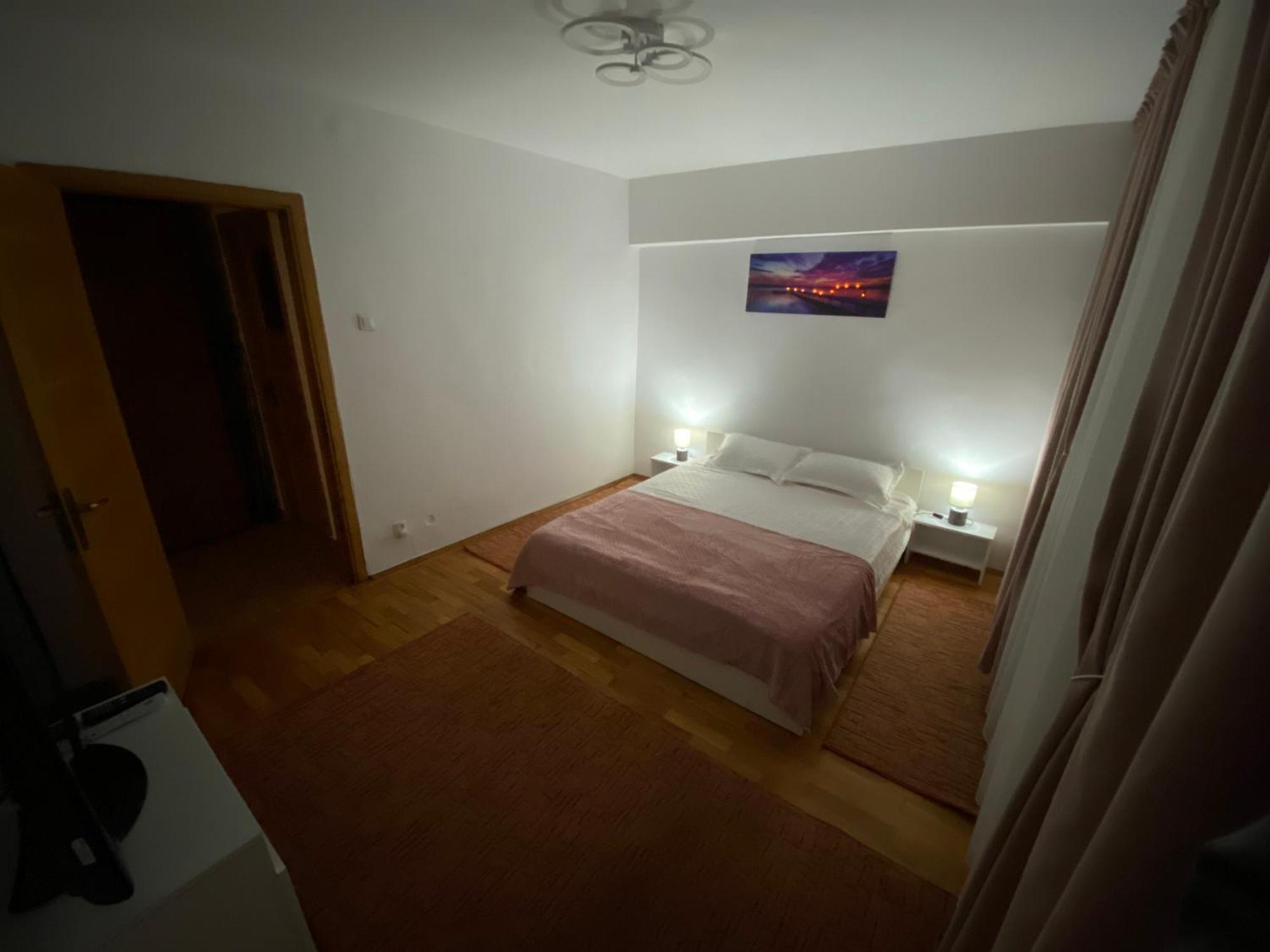 Central Relaxation Apartment Bukarest Eksteriør billede