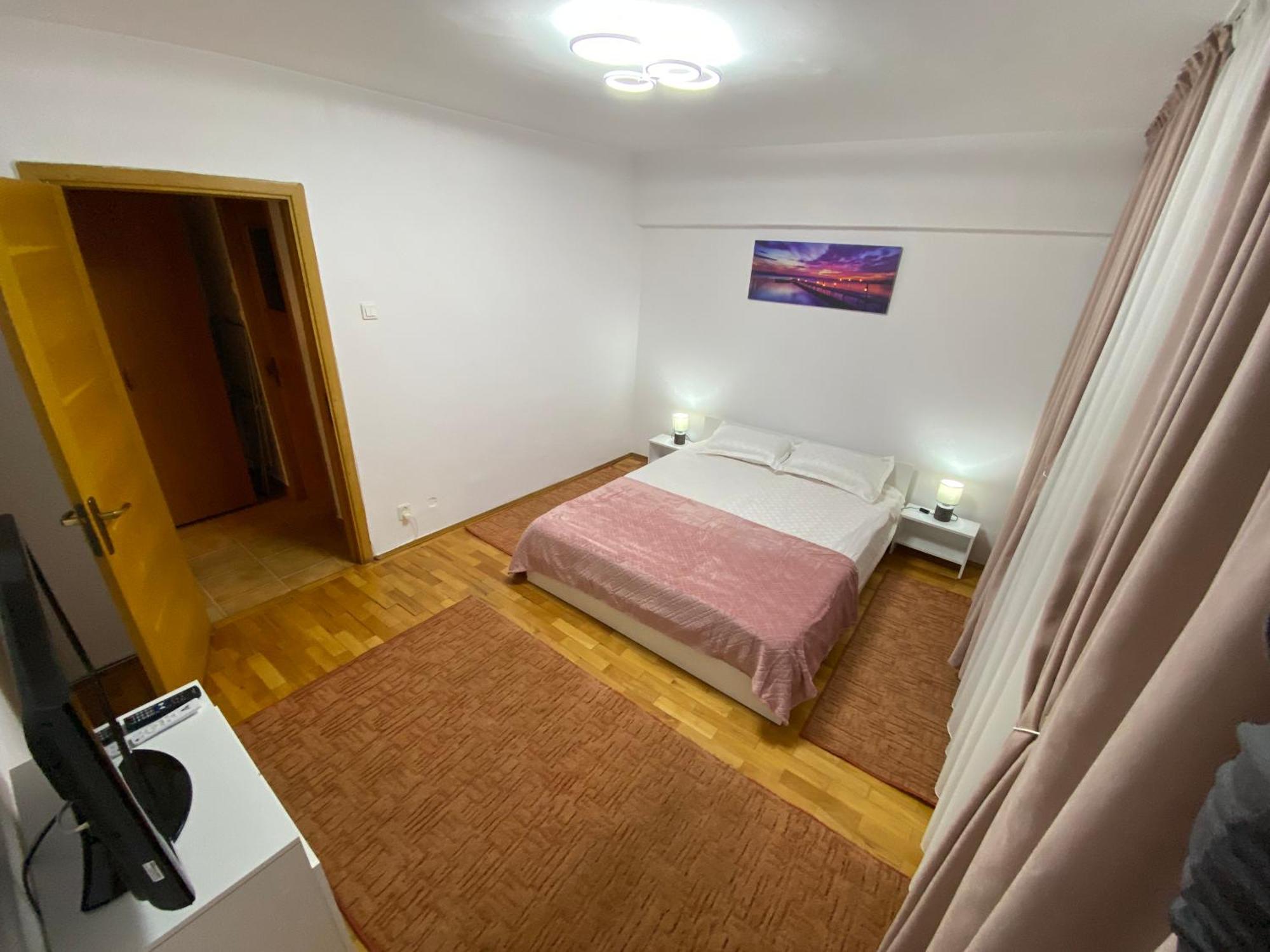 Central Relaxation Apartment Bukarest Eksteriør billede