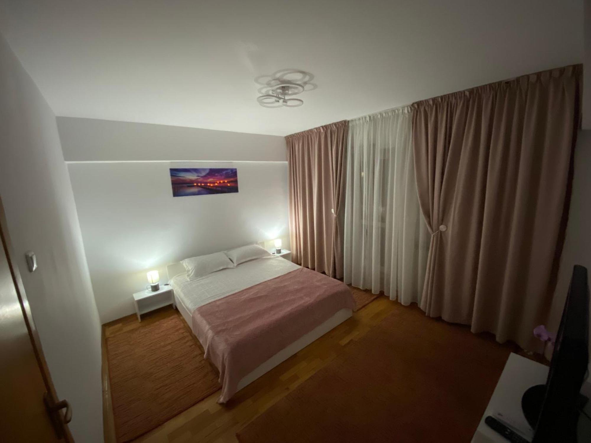 Central Relaxation Apartment Bukarest Eksteriør billede
