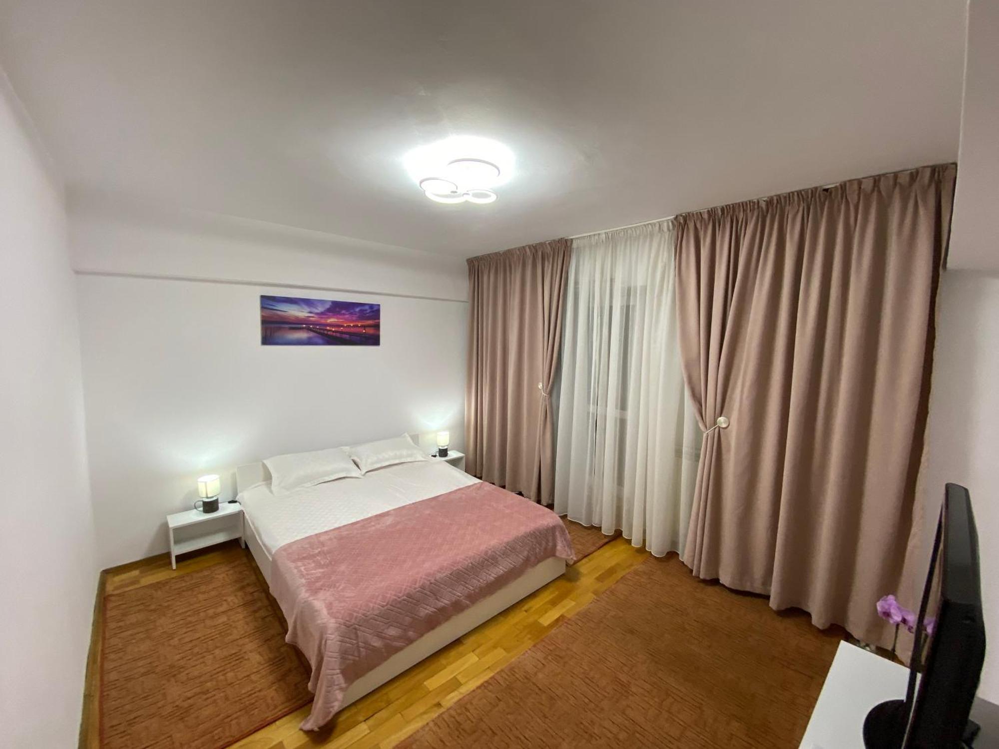 Central Relaxation Apartment Bukarest Eksteriør billede